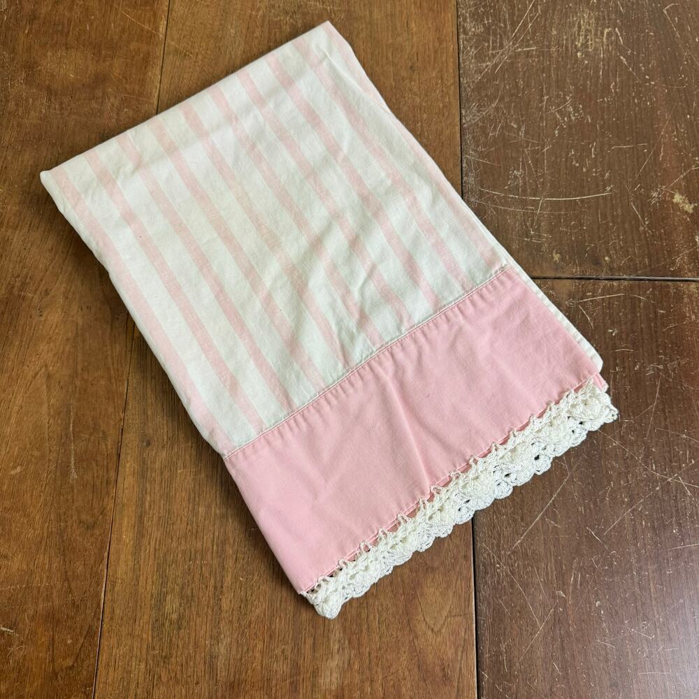 Pepperell VINTAGE white pink embroidered lace detail STANDARD pillow case